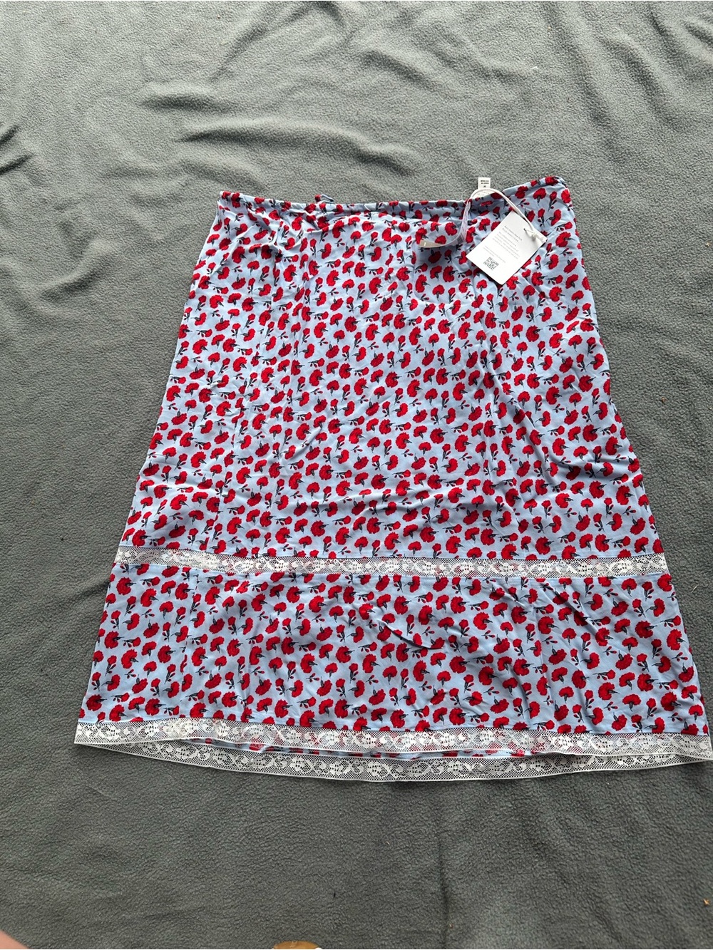 J. Crew Light Blue Midi Skirt with Red Floral Print and Lace Trim nwt - Picture 3 of 3